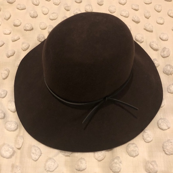 Aritzia Talula 100% wool hat - Picture 1 of 2